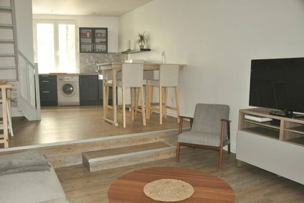 Duplex Avec Belle Terasse Au Centre De Bayonne Appartement Buitenkant foto